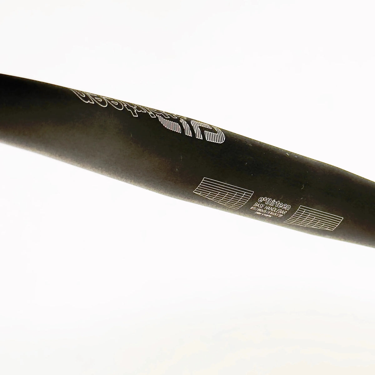 E-thirteen Base Alloy 35 Handlebar 800mm Wide 20mm Rise 35mm - Black
