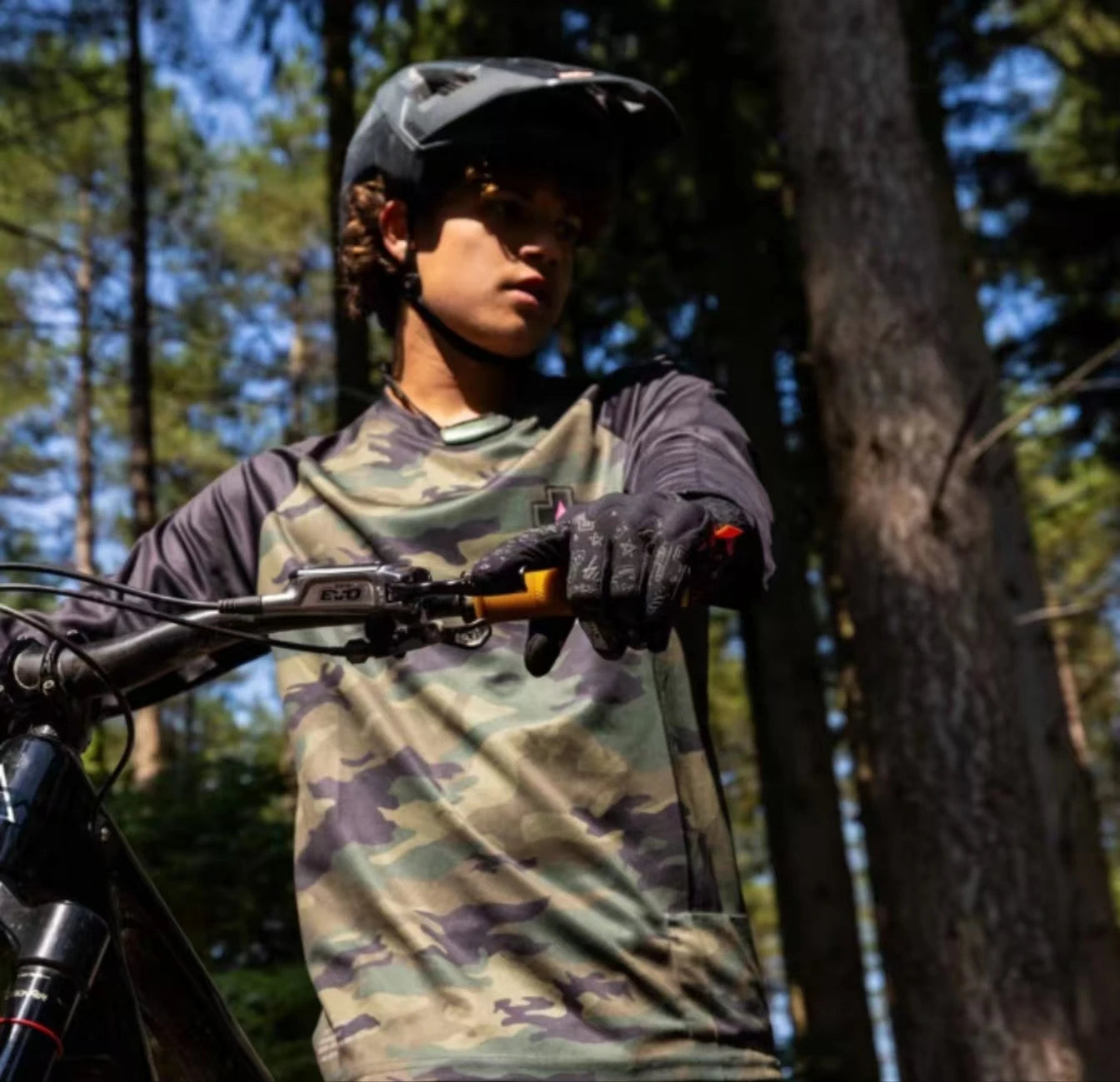 Muc-Off D30 Rider Gloves - Bolt MTB